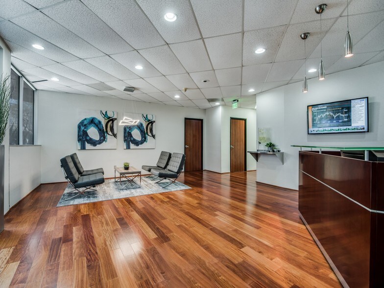 More Photos Of 1705 W Northwest Hwy, Grapevine Unknown For Lease