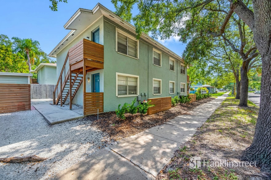 More Photos Of 6829 S Desoto St, Tampa Apartments For Sale