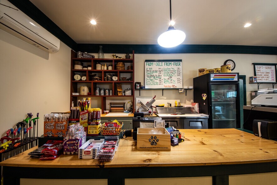 More Photos Of 1364 County Highway 12 rd, Mount Vision Storefront For Sale