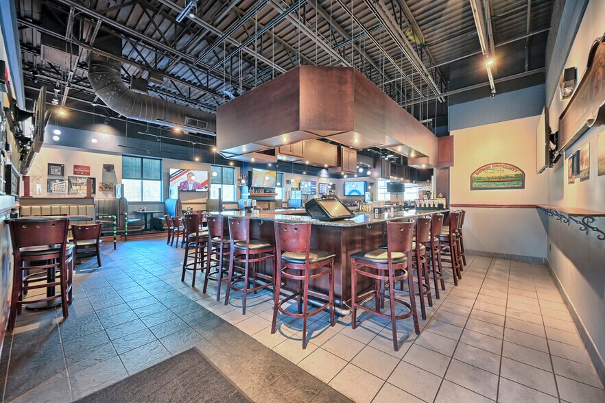 More Photos Of 589 Salem Rd, Etters Restaurant For Lease
