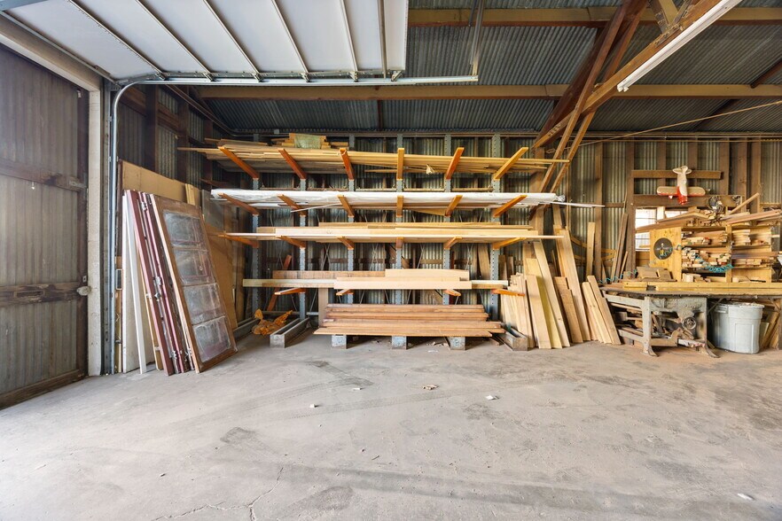 More Photos Of 8401 Baldwin St, Oakland Warehouse For Sale