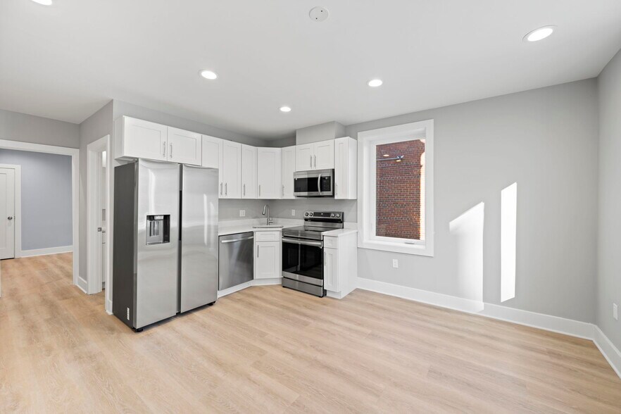 More Photos Of 4535 Avondale St, Bethesda Apartments For Sale