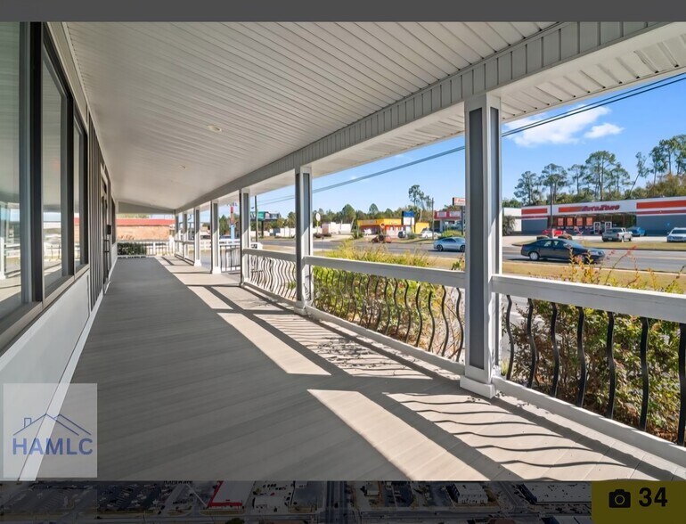 More Photos Of 723 N 1st St, Jesup General Retail For Lease