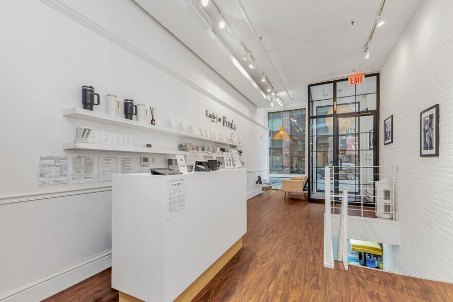 More Photos Of 120 W 25th St, New York Apartments For Lease