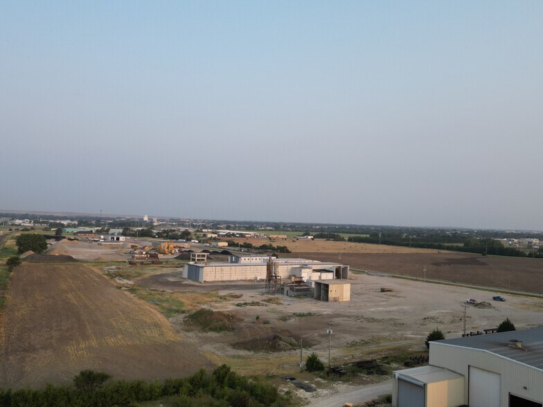 More Photos Of 2500 E 9th St, Hays Warehouse For Sale