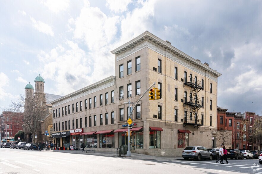 More Photos Of 274 7th Ave, Brooklyn Apartments For Sale