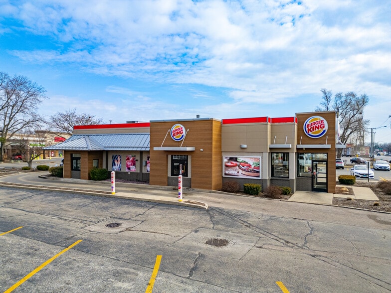 More Photos Of 250 Virginia St, Crystal Lake Fast Food For Sale
