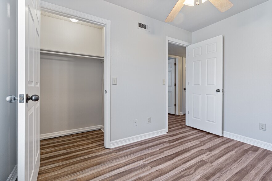 More Photos Of 884 Holly St, Fayetteville Apartments For Sale
