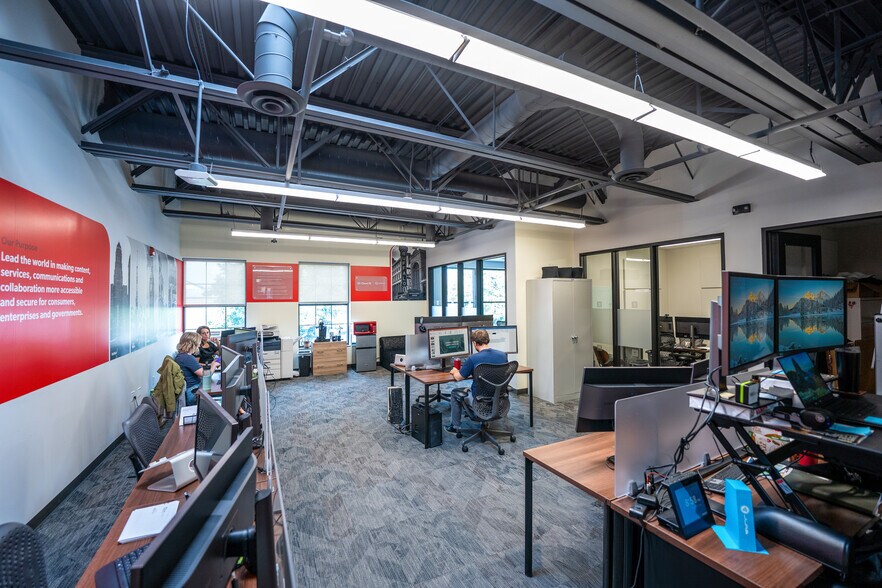 More Photos Of 505 Ellicott St, Buffalo Coworking Space