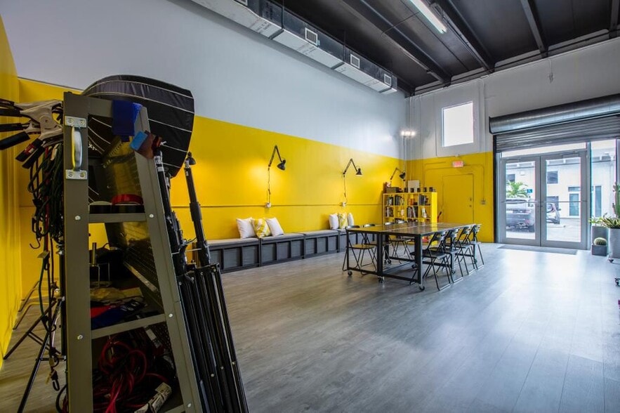 More Photos Of 7101 N Miami Ave, Miami Flex For Lease