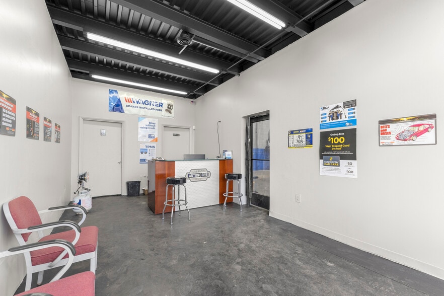 More Photos Of 14801-14835 Livernois Ave, Detroit Auto Repair For Sale
