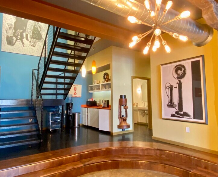 More Photos Of 523 24th St, Galveston Loft Creative Space For Sale