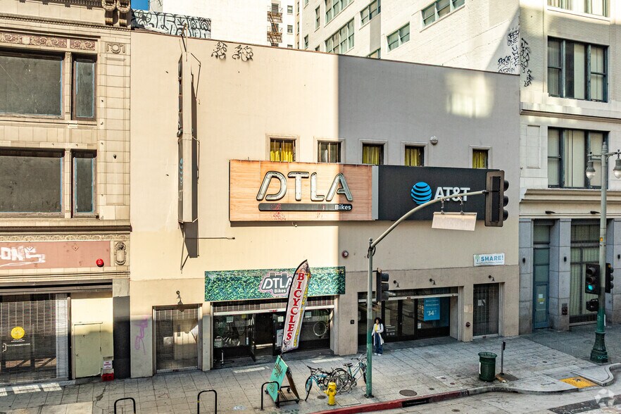 More Photos Of 425 S Broadway, Los Angeles General Retail For Lease