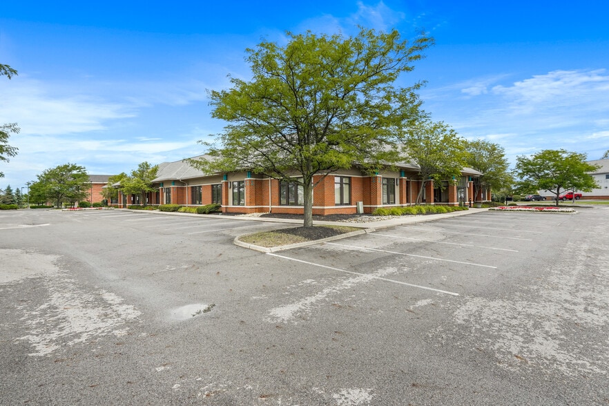 More Photos Of 10567 Sawmill Pky, Powell Office For Lease