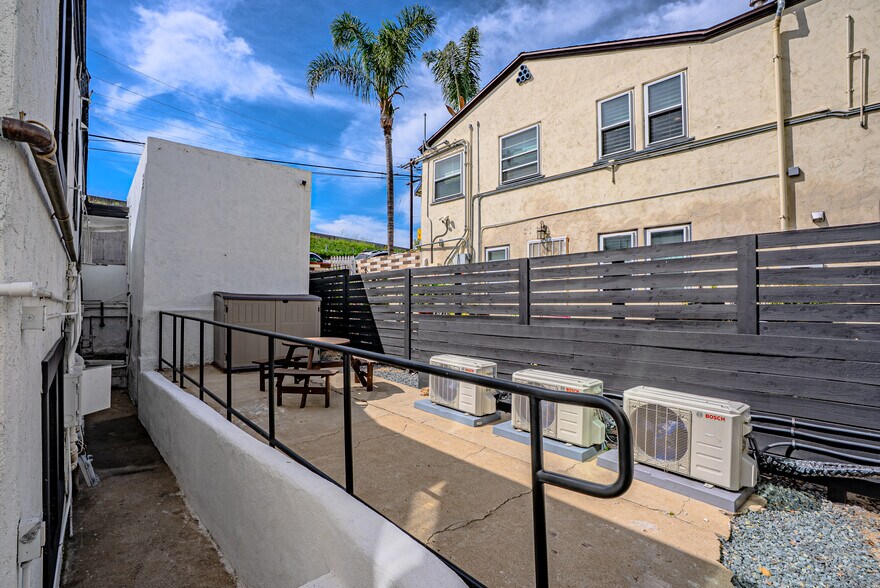 More Photos Of 2519 Columbia St, San Diego Apartments For Sale