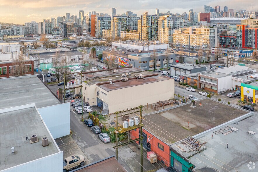 More Photos Of 12 3rd Ave E, Vancouver Warehouse For Lease