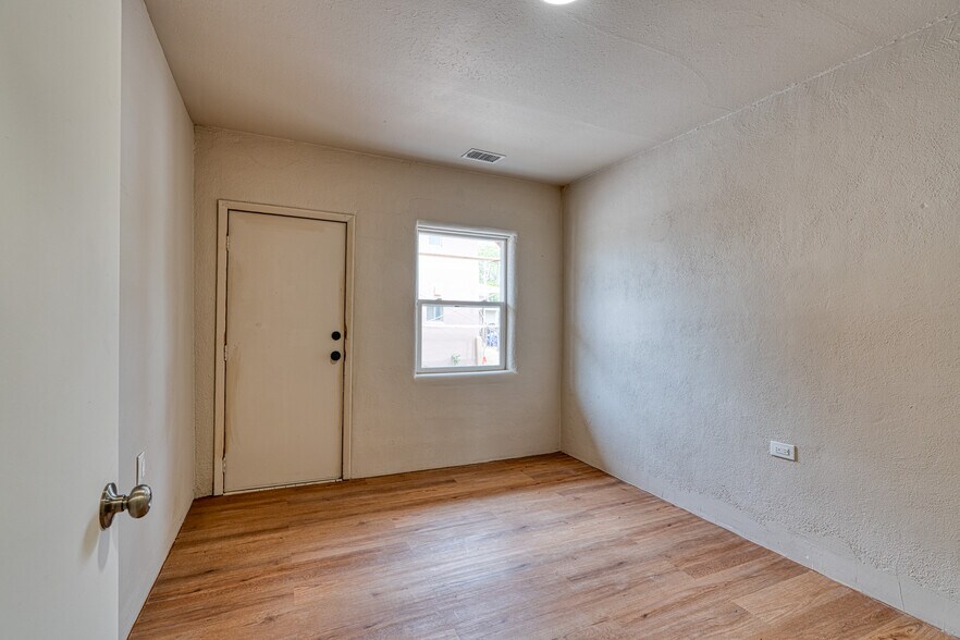 More Photos Of 720-724 School St, Espanola Apartments For Sale