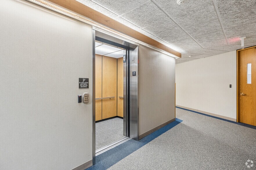 More Photos Of 1 Redcom Ctr, Victor Office For Sale