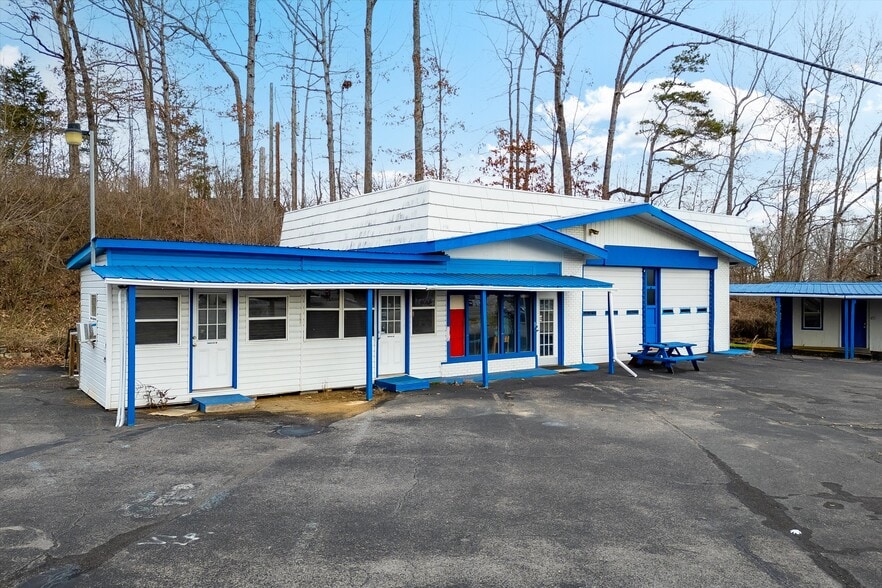 More Photos Of 8539 Asheville Hwy, Knoxville General Retail For Sale