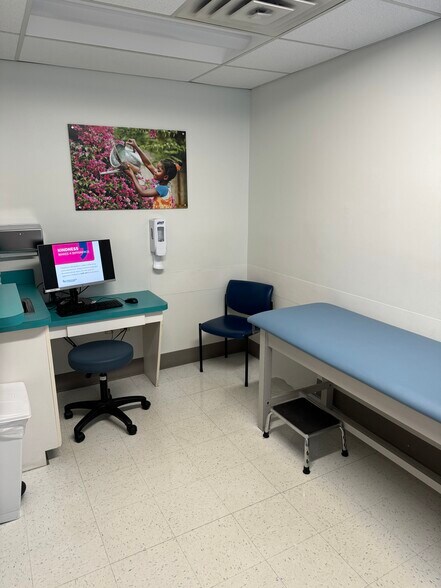 More Photos Of 1590 Medical Dr, Pottstown Medical For Lease