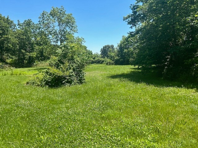 More Photos Of 200 Highlandville Rd, Highlandville Restaurant For Sale