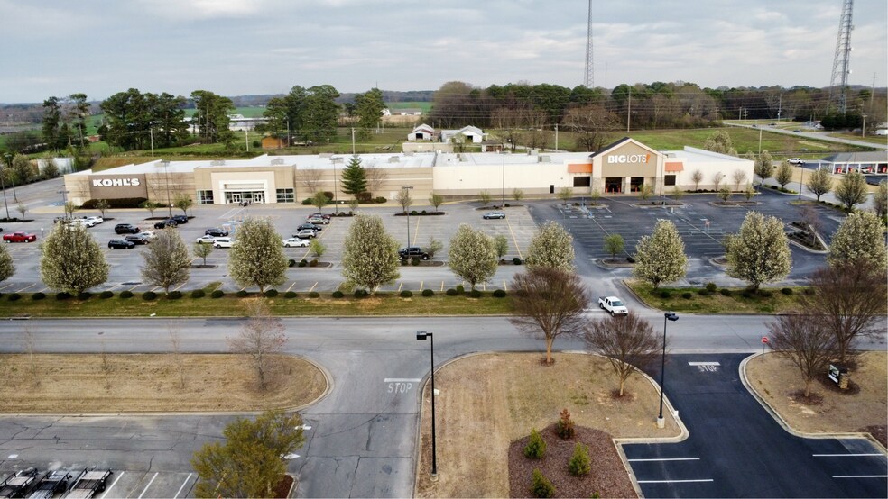 More Photos Of 340 Seville St, Florence Freestanding For Lease
