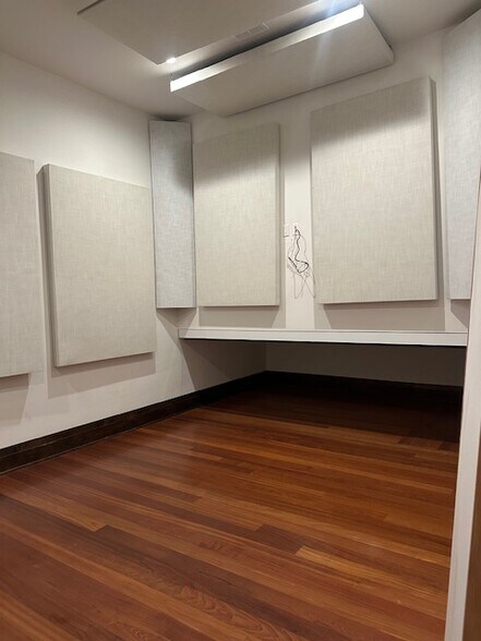 More Photos Of 3109-3117 W Temple St, Los Angeles Loft Creative Space For Lease