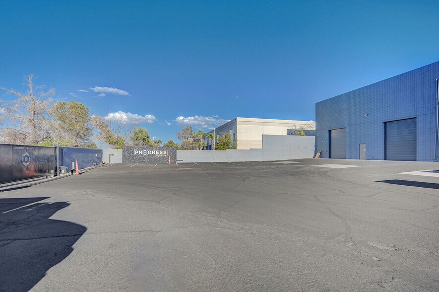 More Photos Of 2400 N Tenaya Way, Las Vegas Office For Lease
