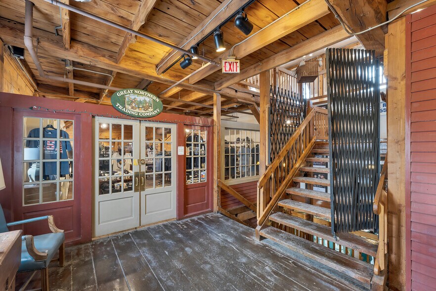 More Photos Of 312 Daniel Webster Hwy, Meredith Hotel For Lease