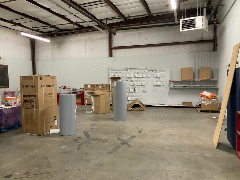 More Photos Of 2100 W Dickinson Blvd, Fort Stockton Freestanding For Sale