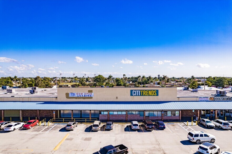 More Photos Of 541 SW 16th St, Belle Glade Storefront For Lease