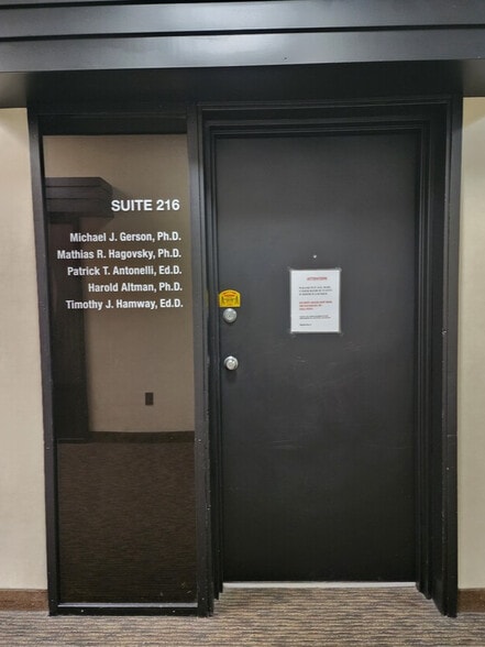 More Photos Of 22 Old Short Hills Rd, Livingston Medical For Lease