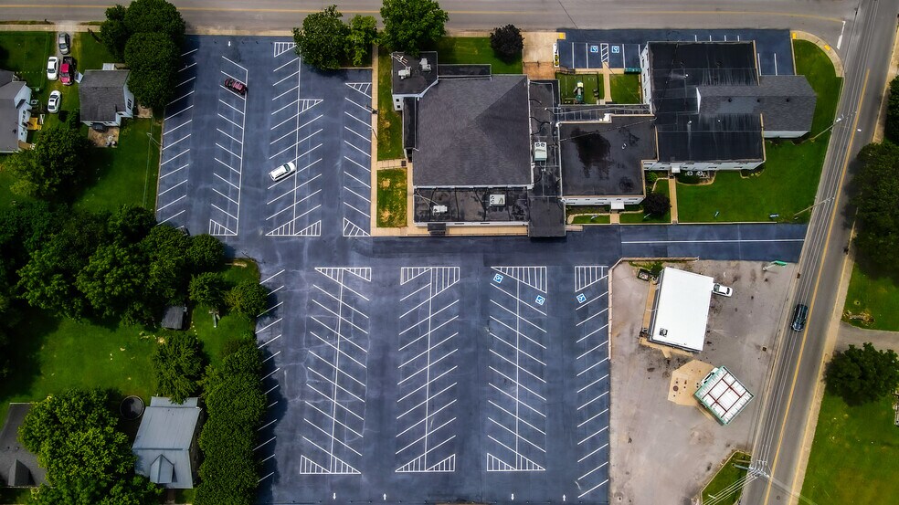 More Photos Of 310 Coles Ferry Pike, Lebanon Religious Facility For Sale