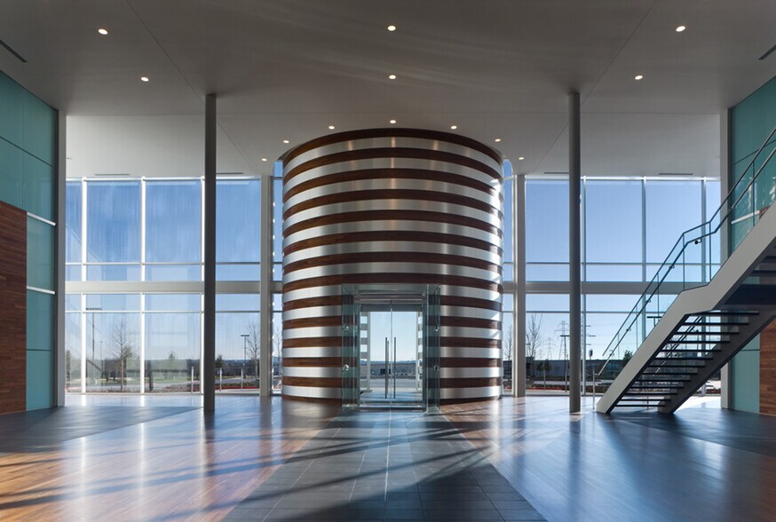 More Photos Of 6100 W Plano Pky, Plano Unknown For Lease