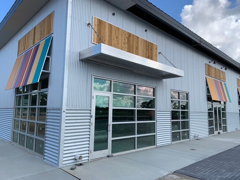 More Photos Of 28280 Old 41 Rd, Bonita Springs Mixed Retail For Lease