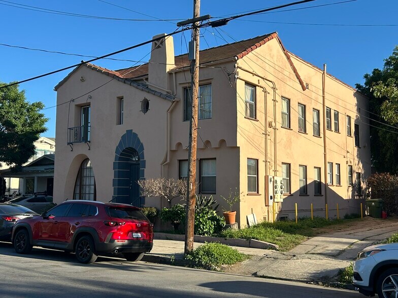 More Photos Of 1506 W 36th St, Los Angeles Apartments For Sale