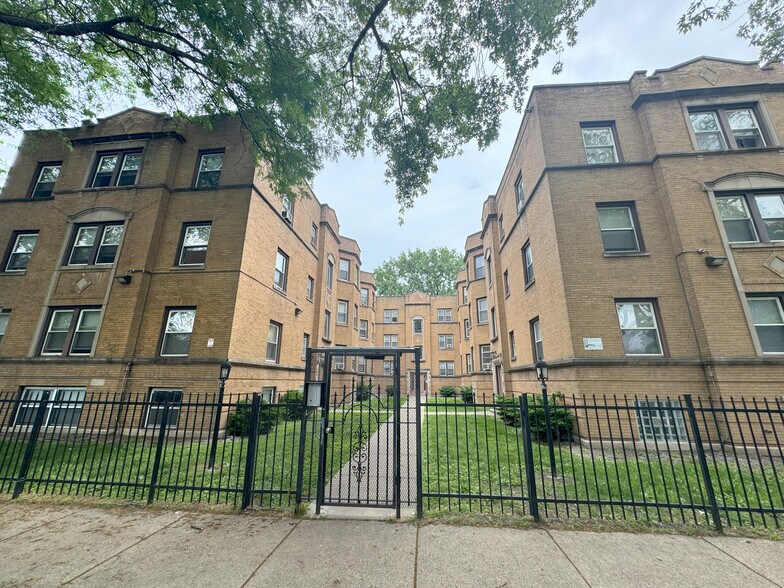 Primary Photo Of 7415-7423 S Kimbark Ave, Chicago Apartments For Sale