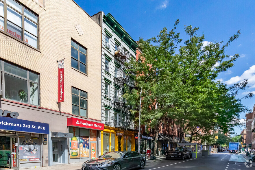 Primary Photo Of 123 W Third St, New York Apartments For Lease