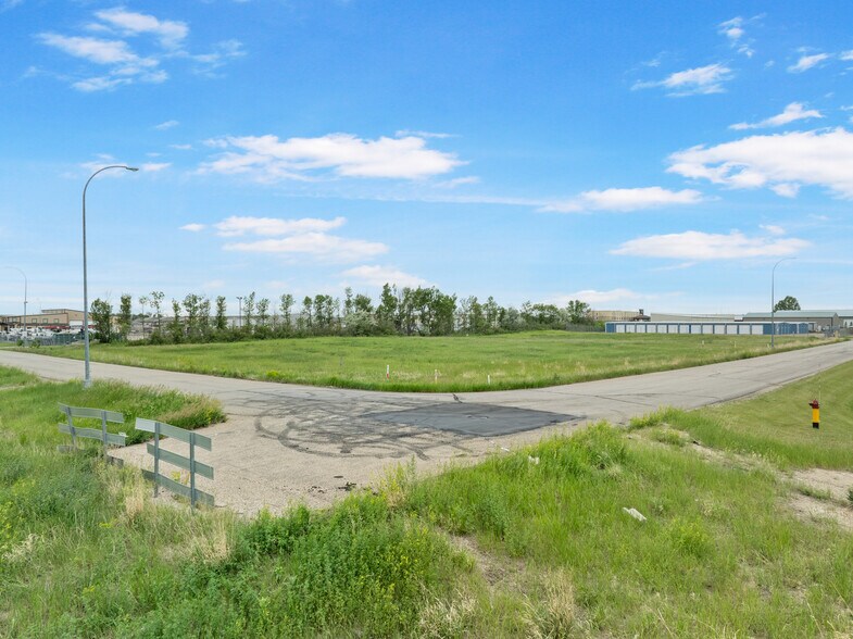 More Photos Of 201 & 225 45th Ave, Minot Land For Sale