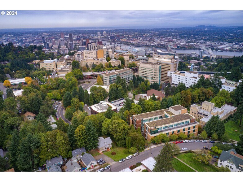 More Photos Of 909 SW Gaines St, Portland Land For Sale