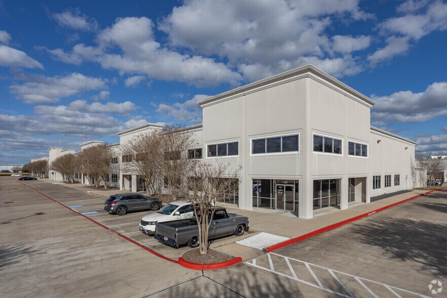 Primary Photo Of 12300 Dairy Ashford Rd, Sugar Land Unknown For Lease
