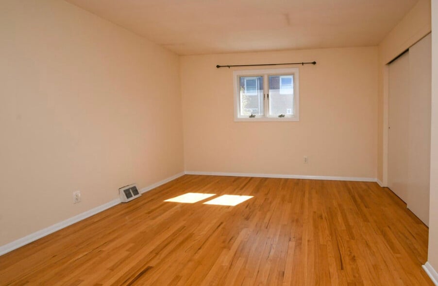 More Photos Of 2538 Belmar Blvd, Belmar Apartments For Sale