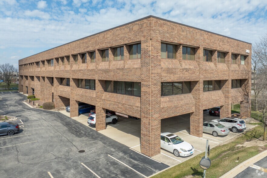 More Photos Of 1401 Branding Ave, Downers Grove Office For Lease