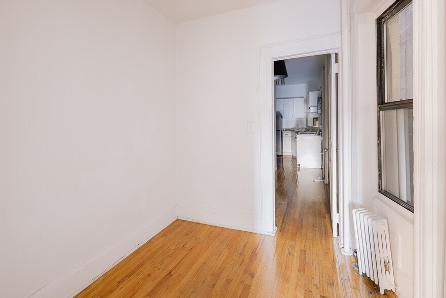 More Photos Of 414 W 42nd St, New York Apartments For Sale
