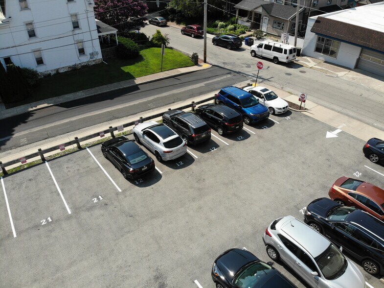 More Photos Of 815 Greenwood Ave, Jenkintown Medical For Sale