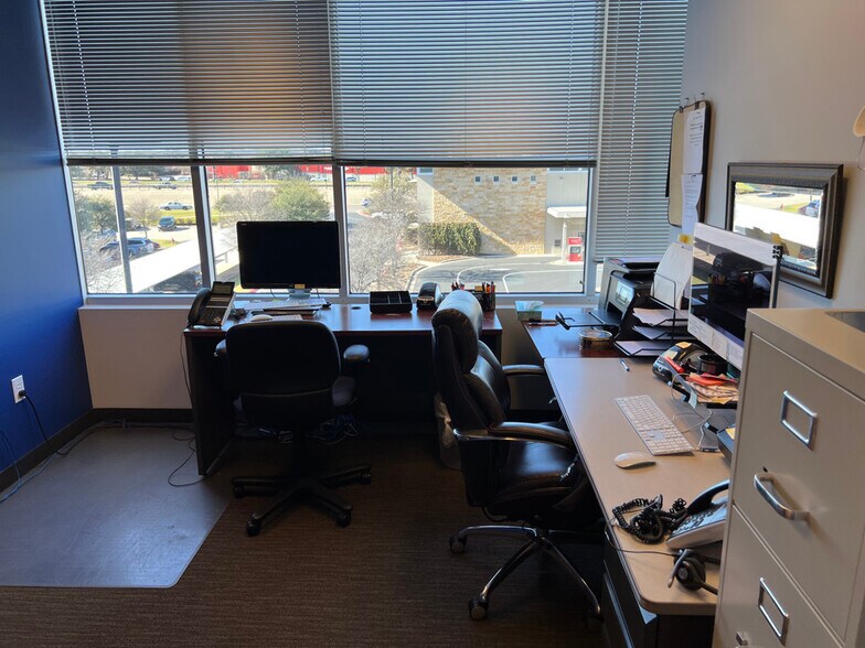 More Photos Of 12319 N Mopac Expy, Austin Medical For Sale