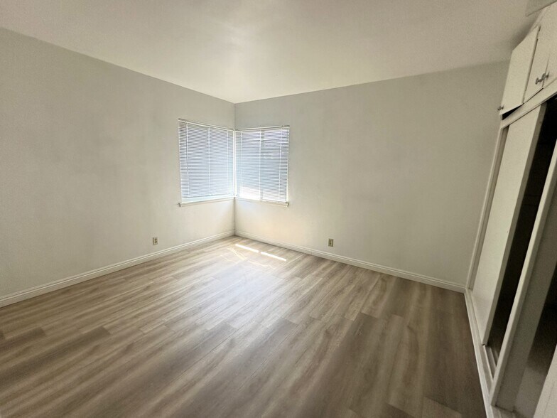 More Photos Of 1072 W Wilson St, Pomona Apartments For Sale