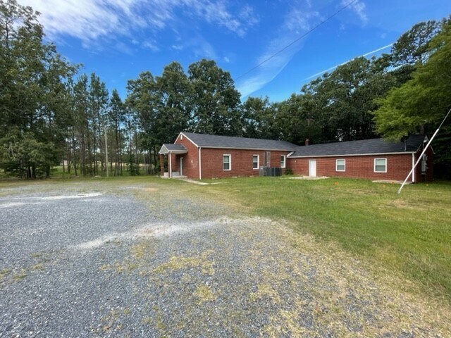 More Photos Of 109 Burney Rd, Seagrove Religious Facility For Lease