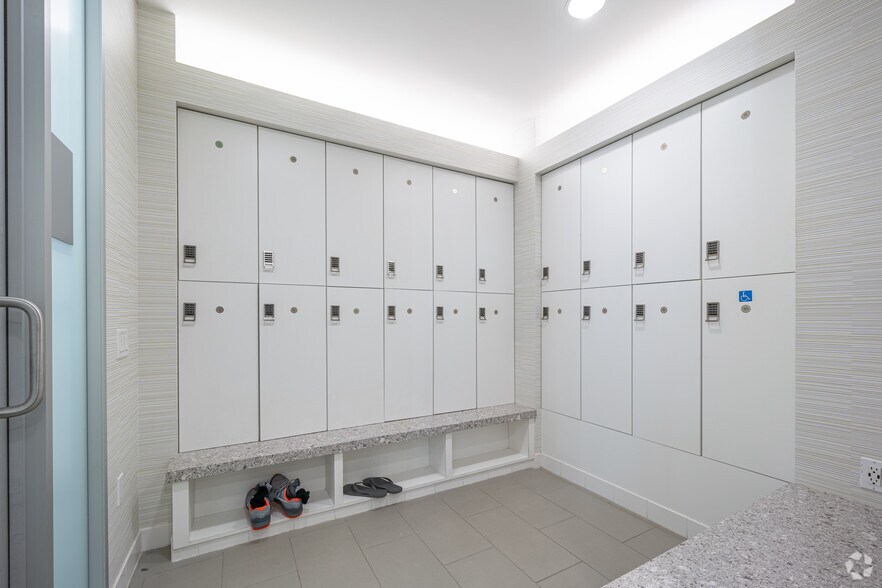 More Photos Of 12140 Wickchester Ln, Houston Office For Lease