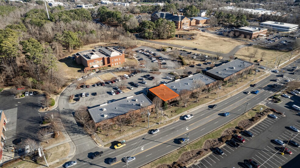 More Photos Of 4210 N Roxboro Rd, Durham Office For Sale